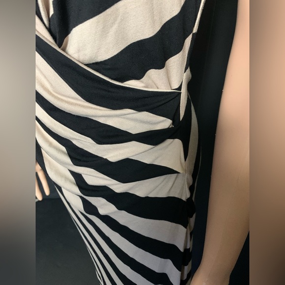 Betsey Johnson Dress size 6 - Picture 3 of 4